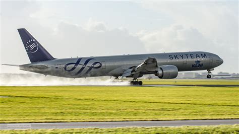 Klm Boeing 777 300 Ph Bvd Skyteam Livery Boeing 777 Boeing 777 300