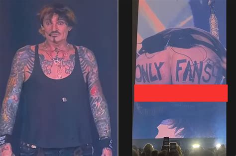 Tommy Lee Moons Crowd To Announce He Has Joined Onlyfans