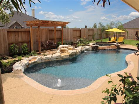 Natural Free Form Swimming Pools Design 225 — Custom Outdoors