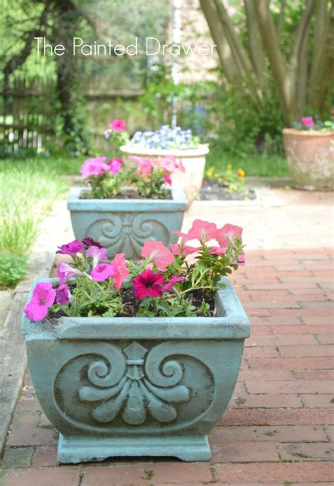 How to make easy cement orb planters. Transforming Old Concrete Planters and a Feature!