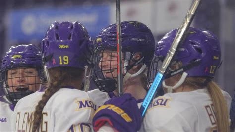 Womens Hockey Minnesota State Upsets No 1 Wisconsin