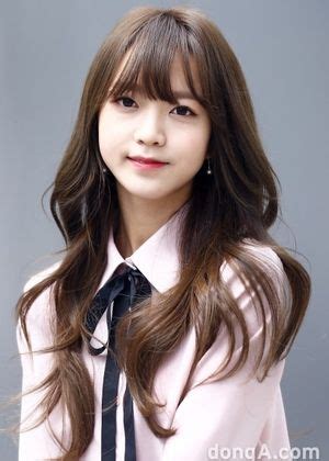 Surgeon reveals the 6 most popular stars among clients. Kim So Hee in 2020 | Kpop girls, Kpop girl groups, Korean girl