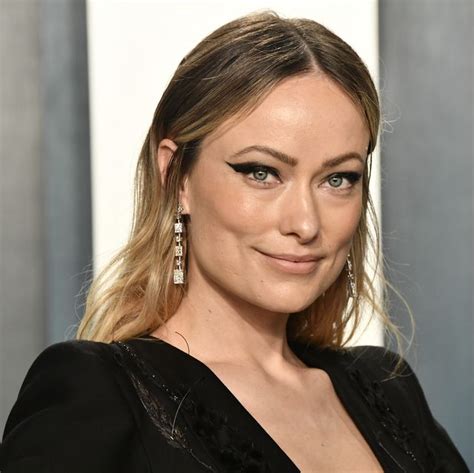 Olivia Wilde Continues To Dodge Questions About Harry Styles