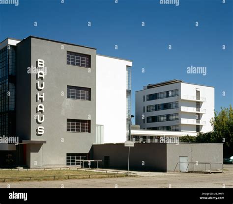 Dessau Bauhaus Ateliergebäude Und Prellerhaus Stock Photo Alamy