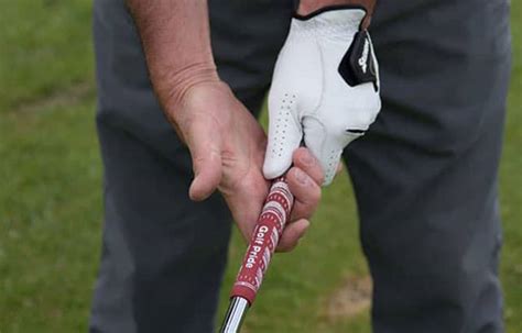 Best Golf Grips For Sweaty Dry Sore Small Large Hands