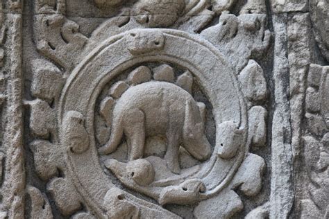 Filedinosaur Carving At Ta Prohm Temple Siem Reap Cambodia