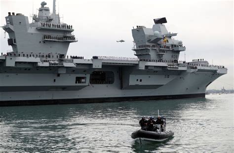 Britains New Aircraft Carriers Are Sailing Blind The National Interest