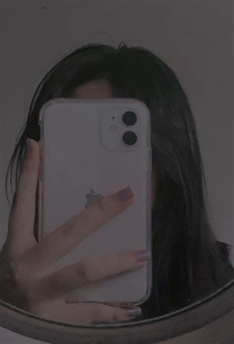 Iphone 11 Mirror Selfie Mirror Selfie Girl Iphone Selfie Mirror