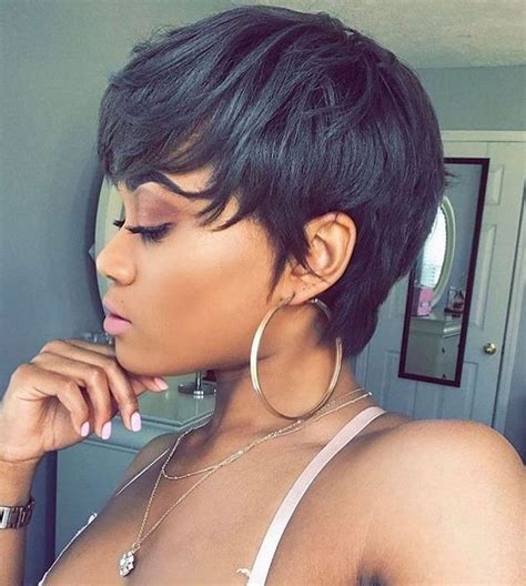 Short hair is so playful that there are a bunch of cool ways you can style it. 1001 + ideas for gorgeous short hairstyles for black women ...