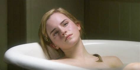 Emma Watson Takes A Bath Up To Three Times A Day Emma Watson Beauty