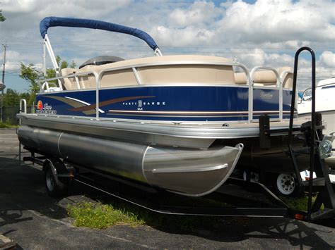 Sun Tracker 20 Dlx Signature Party Barge 2014 For Sale For 5924