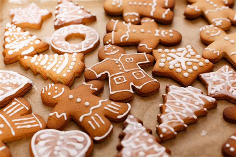 Gingerbread Cookie Recipe | How To | Stratton Magazine