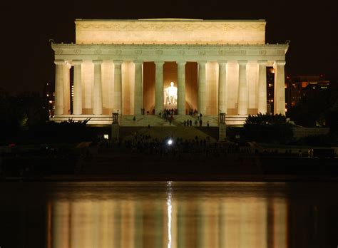file lincoln memorial by night wikitravel