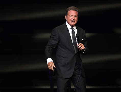 la insólita polémica que rodea la gira argentina de luis miguel ¿actúa un doble