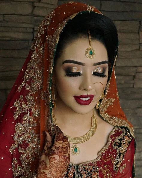 See This Instagram Photo By Makeupbyhumera 1015 Likes Asian Bridal