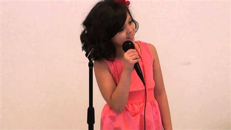 7 Year Old Girl Sings Over 200 Teenagers Standing Ovation Youtube