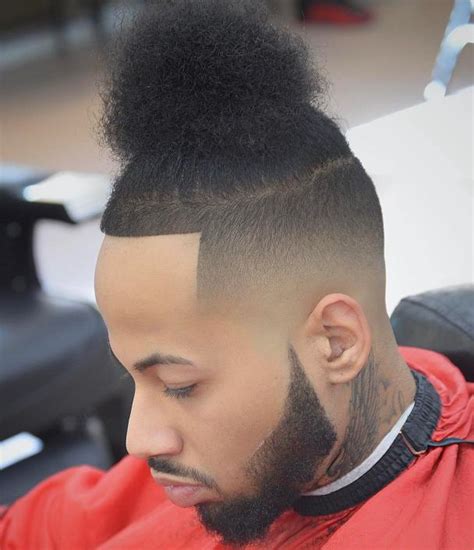 Maybe there are no longer mobs, gangsters, and gangs but the gang. Black Man Bun: 20 Hairstyles to Get Inspiration - Cool Men ...