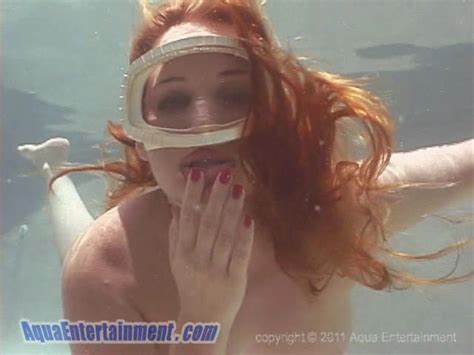 Godlike Redhead Angel Spotted Posing Naked Underwater 26076 Hot Sex
