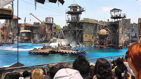 Los angeles is the birthplace of the movies. Hollywood: Waterworld - Stunt show Science-Fiction-Film ...