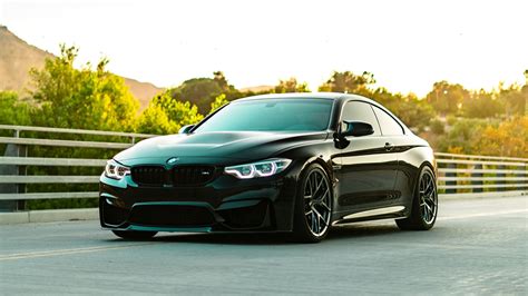 Bmw F82 M4 Coupe Sports Car Xfxwallpapers