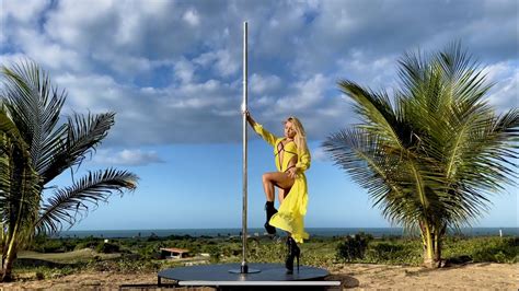 the world s best pole dancer anastasia sokolova pole dance in brazil youtube