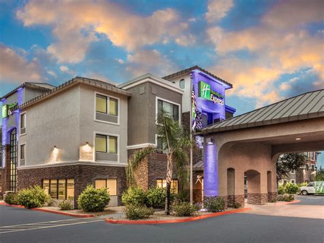 Tempe Hotels Near Asu Holiday Inn Express And Suites Phoenix Tempe