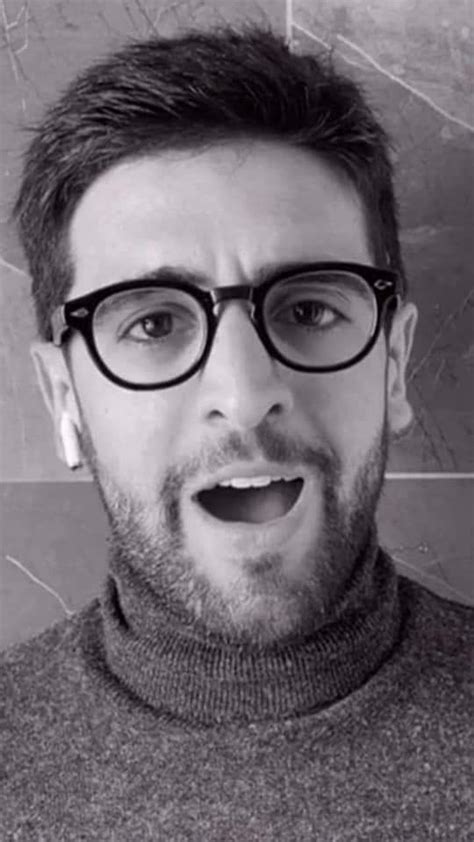 Piero Barone Handsome Geek Chic Volo