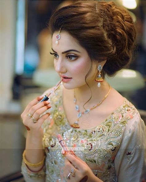 Pin By Anjum Mayo On Anjum Mayo Pakistani Bridal Hairstyles