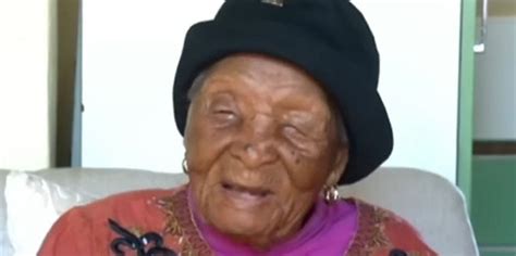 world s oldest woman dies aged 128 indy100