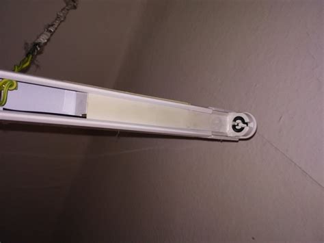 Leuchtstoffröhre Wechseln Spiegelschrank