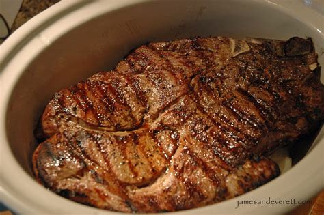 Italian seasoning, pepper, boneless beef chuck steak, red wine vinegar and 16 more. How to Cook the Perfect Chuck Roast | James & Everett ...