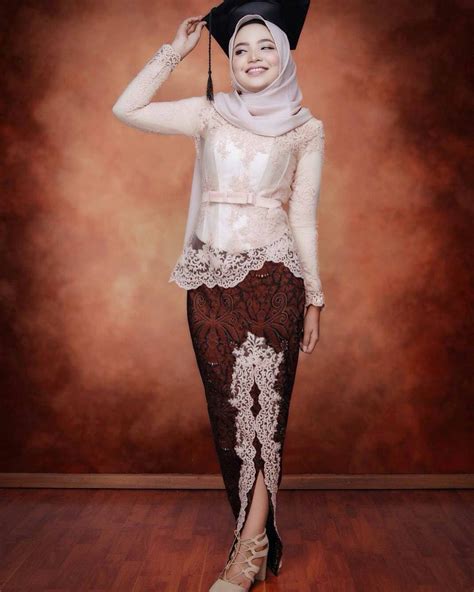 Model Baju Kebaya Wisuda Berhijab Homecare24