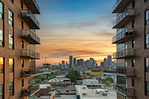 Luxury Apartment Rentals In Downtown Dallas The Case Building