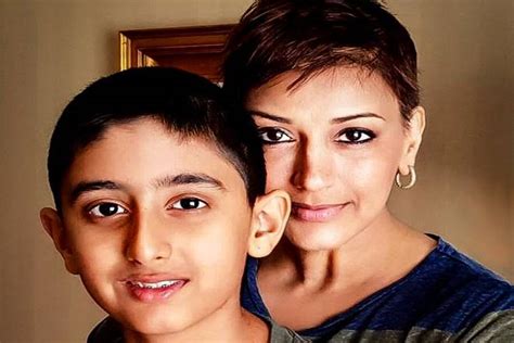 Sonali Bendre Shares News Of Cancer Diagnosis With Son Here Is How 12