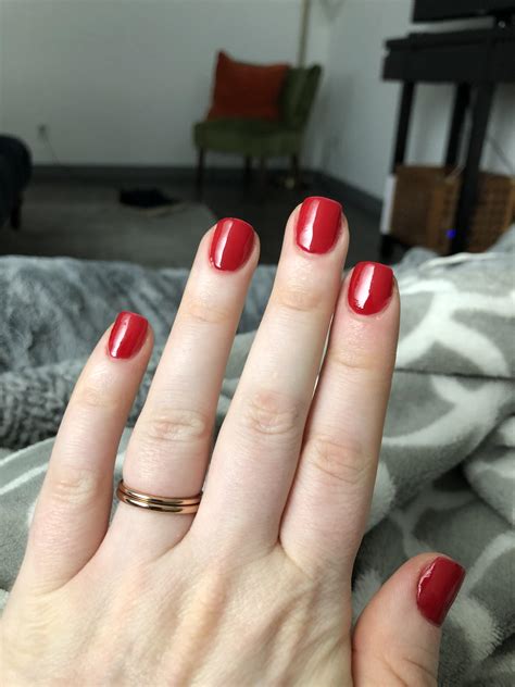 Comfy Short Red Revel Dip Powder R Nails