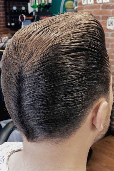 The top and the upper portion of the back and sides are cut the same length, which generally ranges between 5 millimeters (.25 in) and 20 millimetres (.75 in), following the contour of the head. Pin on Mens Haircuts