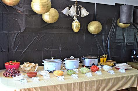 Walking taco bar for graduation party, was a big hit with guests! 50+ Amazing Ideas To Throw The Ultimate Graduation Party