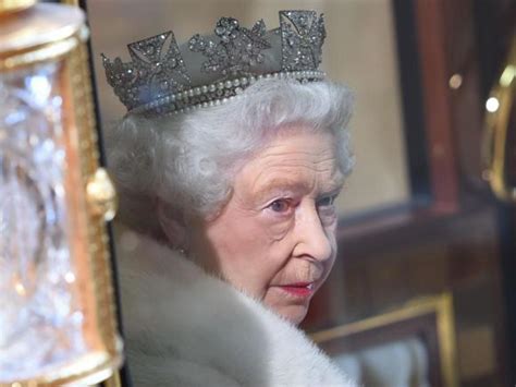 Regina Elisabeta A Ii A A Regatului Unit Al Marii Britanii şi Irlandei