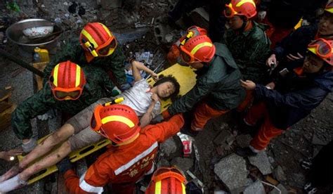 Powerful Quake Ravages China Killing Thousands The New York Times