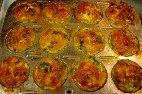 All of these recipes will help you stick to your healthy eating goals, combining delicious meals that aren't loaded with calories. Debbi Does Dinner... Healthy & Low Calorie: Zucchini Egg Frittata Nests | Best zucchini recipes ...