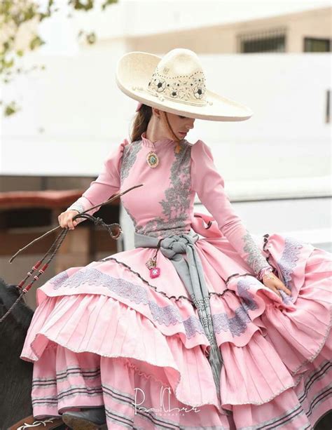 Mexican Vestidos De 15 Años 2022 Lilac Quinceanera Dresses With Floral