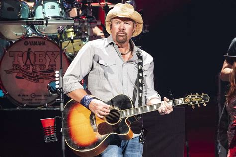 toby keith shares first health update after stomach cancer reveal