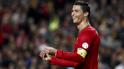 Cristiano Ronaldo A Combien De Buts Dans Sa Carrière - Les plus beaux buts de Cristiano Ronaldo, vainqueur du Ballon d'Or 2013