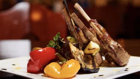 11 Restaurants, in denen du lecker Griechisch essen kannst | Mit ...