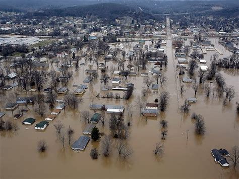 Live Updates Death Toll Rises To 20 In Missouri Illinois Flooding