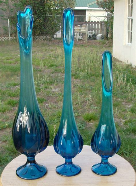 Set Of 3 Viking Epic Vivid Blue~teal Blue Swung Stretch Vases Art Glass