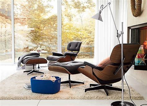 Choose from 129 authentic herman miller lounge chairs for sale on 1stdibs. Herman Miller Eames Lounge Chair Replica - Walnut - Choco ...