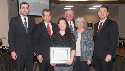 Amy Jacobson Receives Kudos Award From Nu Board Of Regents Unk News