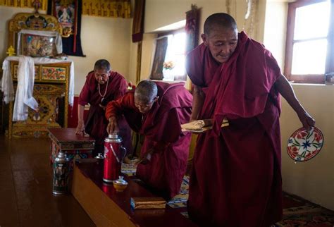 A Home In The Himalayas For Buddhist Nuns Bbc News
