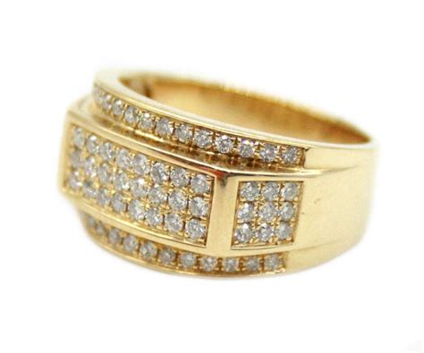10-karat-yellow-gold-men`s-diamond-ring-with-1-44ct-round-cut-diamonds